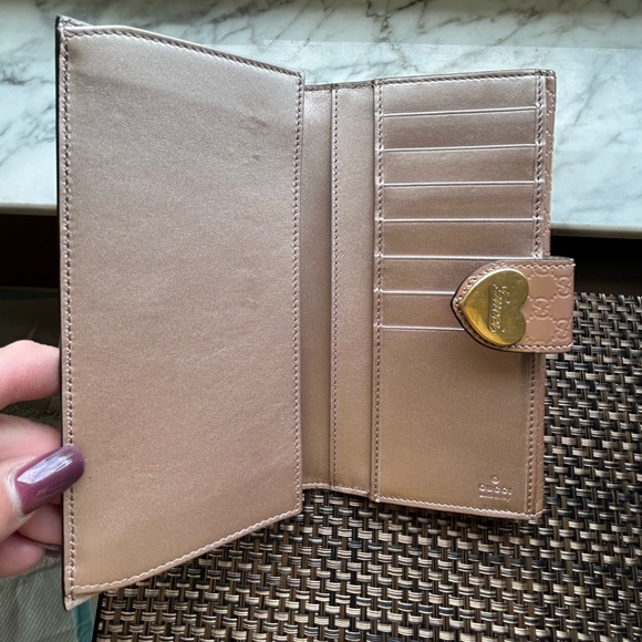 Gucci GG Metallic Long Wallet - Picture 11 of 13
